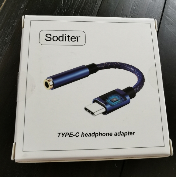 BNIB Type C to Headphone (3.5mm) Adapter - Picture 5 of 6